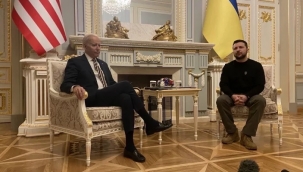 ABD Başkanı Biden, Ukrayna'nın başkenti Kiev'de Zlensky ile bir araya geldi