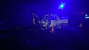 Akhisar'da düğün yolunda kaza: 1 ölü, 2 yaralı 