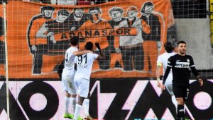 Altay evinde yenildi, hakemi hedef aldı!