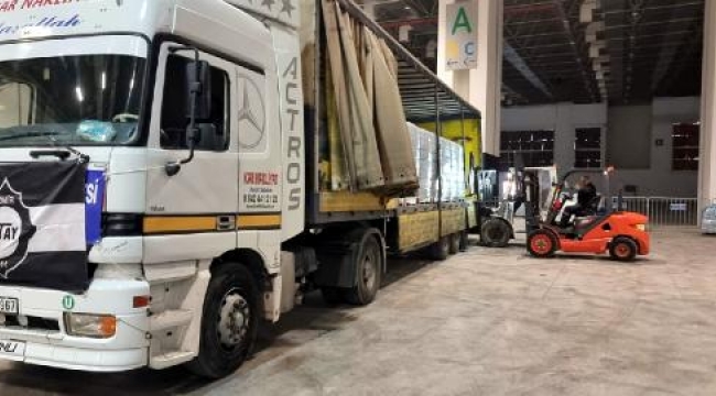 Altaylı oyunculardan su desteği