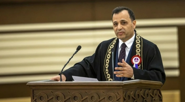 Anayasa Mahkemesi'nde Arslan tekrar başkan seçildi