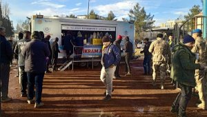 Aydın Büyükşehir Belediyesi'ne ait mobil aşevi Adıyaman'da