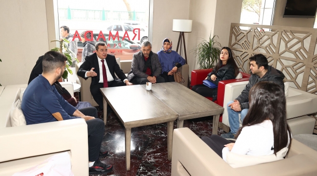 Başkan Batur'dan deprem mağduru vatandaşlara: Sizin için buradayız