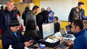 Bodrum'da 75 depremzede öğrencinin okullara kaydı yapıldı