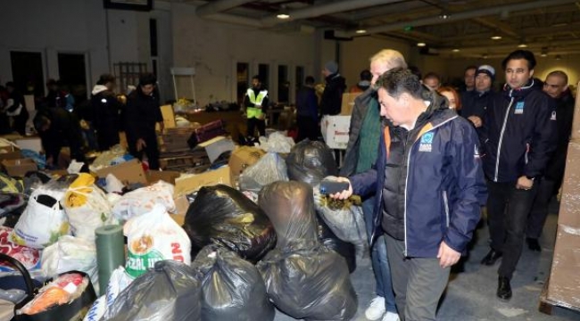 Bodrum'dan depremzedeler için 7 TIR dolusu yardım malzemesi gönderildi