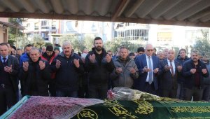 Depremde ölen Alya, Manisa'da toprağa verildi