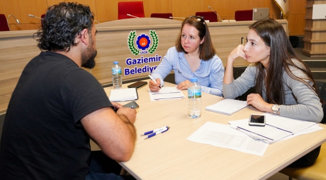 Gaziemir Belediyesi'nin CV Bank'ı 2022'de bin 26 kişiyi iş sahibi yaptı