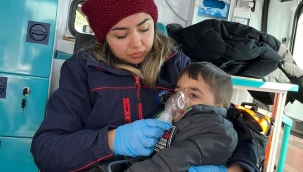 Gaziemir Belediyesi'nin sağlıkçıları depremzedelere şifa oluyor