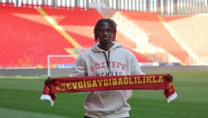 Göztepe'de Traore resmen imzaladı