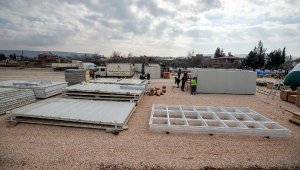 İzmir Büyükşehir'den, 5 bin depremzedeye konteyner kent