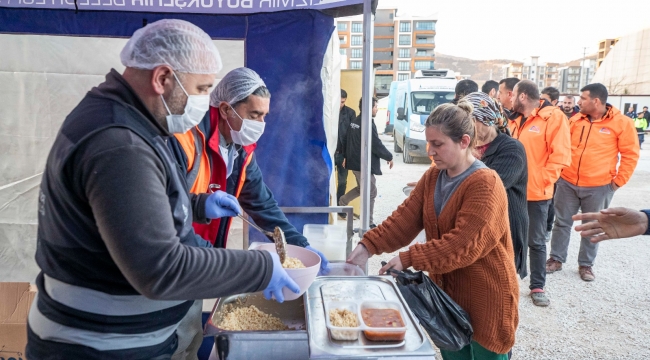 İzmir Büyükşehir, Adıyaman'ın köylerine her gün sıcak yemek
