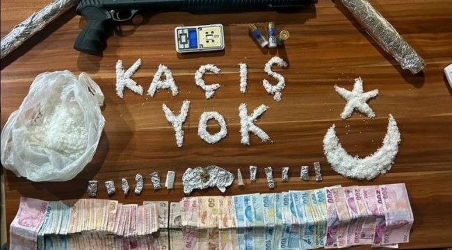 İzmir polisi uyuşturucu tacirlerini enseledi