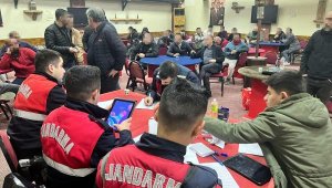 İzmir'de kumar oynayan 95 kişiye 385 bin lira ceza