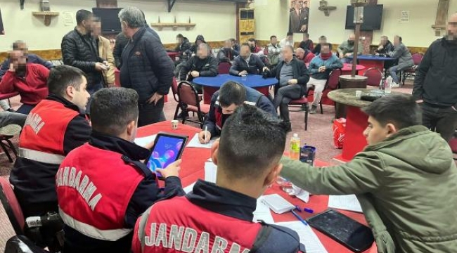 İzmir'de kumar oynayan 95 kişiye 385 bin lira ceza