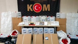 İzmir'de tonlarca ele geçirildi! Ölüm kolileri