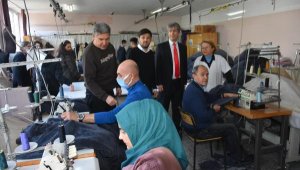 İzmir'de üretilen battaniyeler depremzedeleri ısıtacak