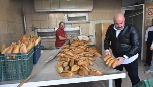 İzmirli fırıncılar depremzedeler için üretiyor! Her gün 50 bin ekmek