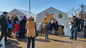 İzmirli öğretmenler 'psikolojik ilk yardım desteği' için deprem bölgesi yolunda