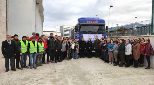 Kınık'tan deprem bölgesine 9 TIR dolusu insani yardım ve malzeme