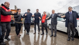 Konak Belediyesi çalışanlarına çifte müjde! Toplu sözleşme halayı