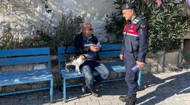 Kuşadası'nda jandarmadan 'şiddete sıfır tolerans' için bilgilendirme