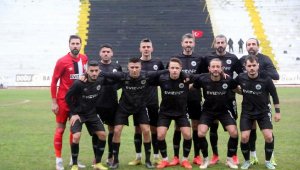 Kuşadası'nın iki ezeli rakibinden depremzedeler için dostluk maçı