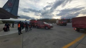 Manisa Büyükşehir İtfaiyesi ekibi afet bölgesine hareket etti