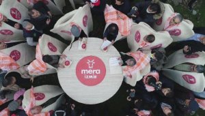 Mera İzmir'in çobanları 111 küçükbaş ve bir büyükbaş hediye etti