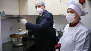 İzmir'de öğrencilere ücretsiz yemek