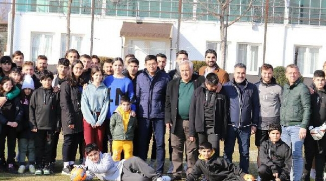 Nazilli Belediyespor'dan depremzede çocuklara moral