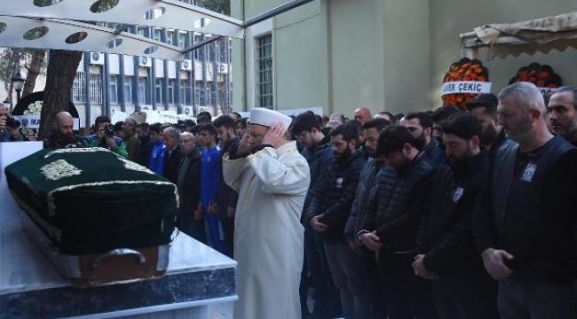 Taner Savut, son yolculuğuna uğurlandı