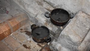 Tencerede kömür yakan 10 kişi zehirlendi