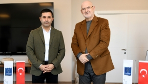 Türkiye'de ilk! Kuşadası'na Deniz Ticaret Mützesi