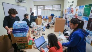 Yaşar Üniversitesi depremzedeler için seferber oldu