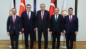 AK Parti İzmir'in yeni başkanından ilk mesajlar