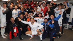 Altay'dan mutlusu yok