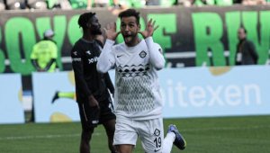 Altay'ın kozu Paixao