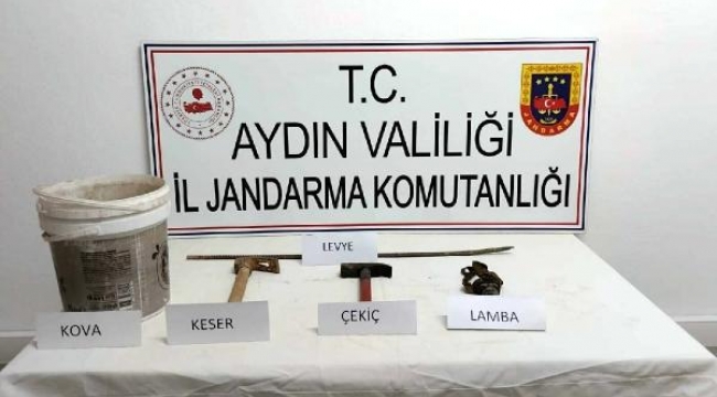 Antik kentte kaçak kazı yapan 4 kişi yakalandı