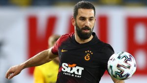 Arda Turan depremzedeler için Marmaris'te sahaya çıkacak