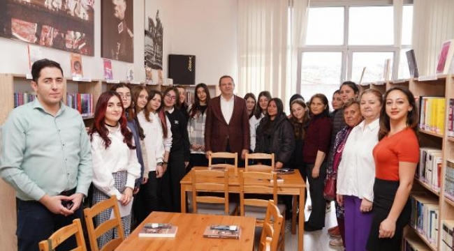 Başkan Ergin, Kütüphane Haftası'nı öğrencilerle kutladı
