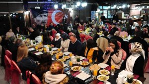 Belediye başkanından Balçova'da şehit aileleri onuruna yemek  