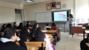 Bergama'nın tarihi değerleri ve kültürel mirası ortaokul öğrencilerine anlatılıyor