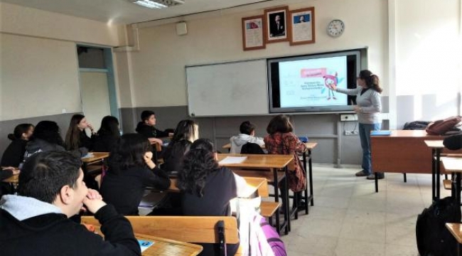 Bergama'nın tarihi değerleri ve kültürel mirası ortaokul öğrencilerine anlatılıyor