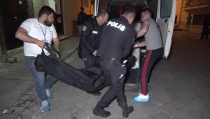 Bir yıl önce evlendiği kocasını sırtından bıçakladı