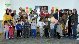 Bodrum'da 500 depremzede aile askeri kampa yerleştirildi