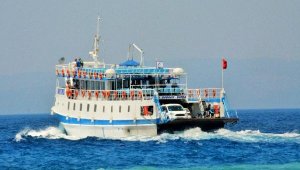 Bodrum'da feribot seferine 'fırtına' engeli