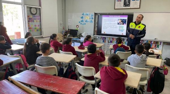 Bodrum'da jandarmadan okulda trafik eğitimi