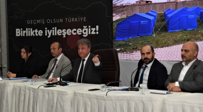 Bornova Belediyesi, deprem bölgesine 40 bin kişilik çadır kuruyor