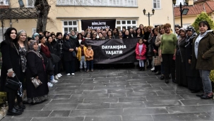 Bornova'da depremzede kadınlara moral kahvaltısı