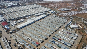 Deprem bölgelerinde bugüne kadar 332 çadır kent ile 209 konteyner kent kuruldu